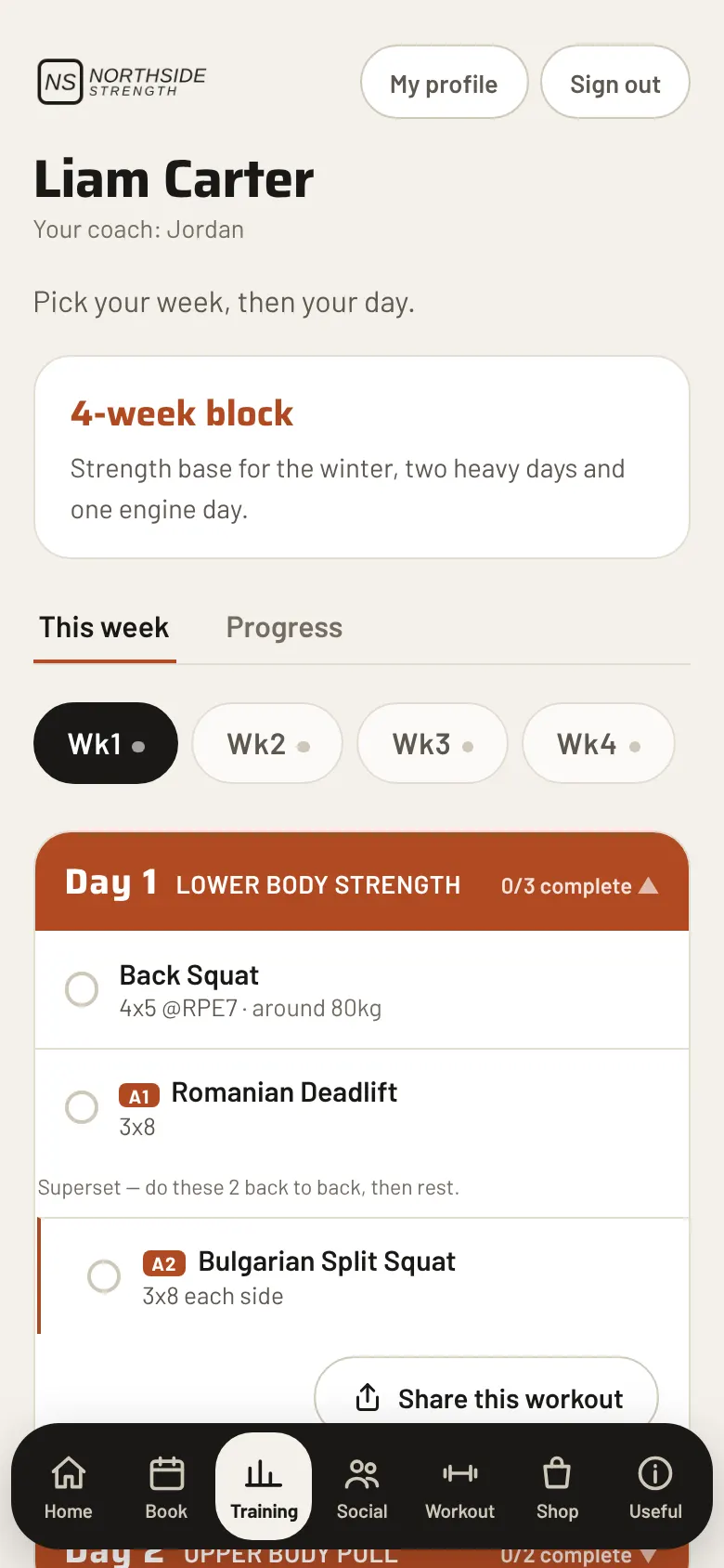 Member training screen: a four-week block with the first training day open.
